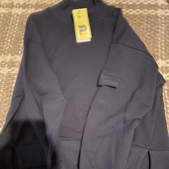 All in motion sweatshirt - Picture 2 of 6